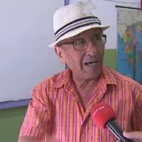 Επική ατάκα ηλικιωμένου στις εκλογές
