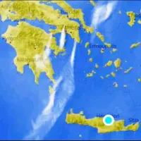 Καπνός από την πυρκαγιά στη νοτιοανατολική Αττική