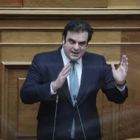 pierrakakis_vouli