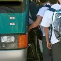 μαθητές λεωφορεία