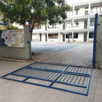 καγκελοπορτα επεσε σχολείο βολος