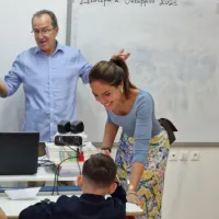 Δόμνα Μιχαηλίδου: Επίσκεψη στους 53 μαθητές του Καστελλόριζου
