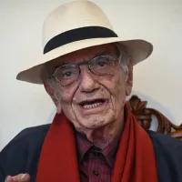Βασίλης Βασιλικός
