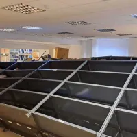 Κατέρρευσαν ράφια