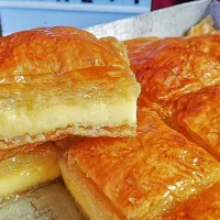 γαλακτομπουρεκο