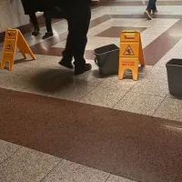μετρό βροχή