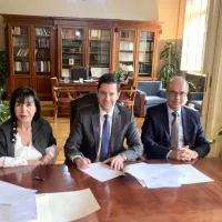 εκπα συνεργασια με ιδρυμα καρεζη