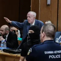 plevris_nazistikos_xairetismos