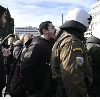 Χημικά στο συλλαλητήριο για τα ιδιωτικά πανεπιστήμια
