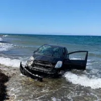 Έριξε το αυτοκίνητο της πρώην συντρόφου του στη θάλασσα