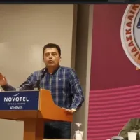 σταυρος πετρακης