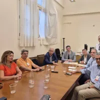 οιελε με συριζα