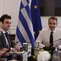 maximou pierrakakis makri