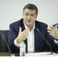 Απόστολος Τζιτζικώστας