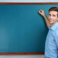 EKPAIDEYTIKOS