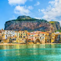 Σικελία: Αγόρασε τρία σπίτια έναντι… τριών ευρώ