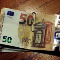 επιδομα voucher 1000 euro