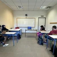 ενεεε