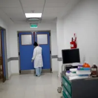 γιατρός
