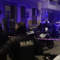 γυνα