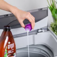 Μυστικά για να μην τσαλακώνονται πολύ τα ρούχα στο πλυντήριο