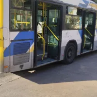 λεοφ