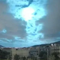 Μετεωρίτης ορατός από το Μενίδι