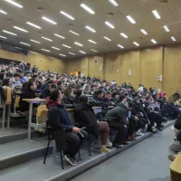 syneleysi_foitites