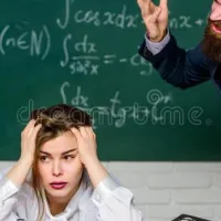 ΕΚΠΑΙΔΕΥΤΙΚΟΣ