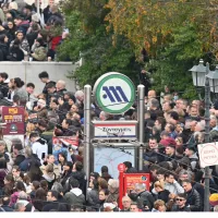 Συγκέντρωση διαμαρτυρίας για τα Τέμπη στο Σύνταγμα