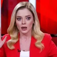 Παρουσιάστρια του CNN Turk στον σεισμό στην Τουρκία