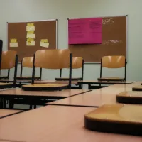 θρανία