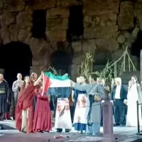 Ηρώδειο: Καλλιτέχνες ύψωσαν τη σημαία της Παλαιστίνης 