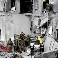 Γκρεμισμένα κτήρια από πυραυλική επίθεση