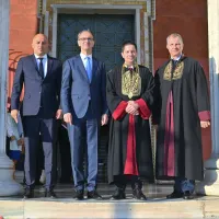Επίτιμος διδάκτορας της Ιατρικής Σχολής του Πανεπιστημίου Αθηνών (ΕΚΠΑ), αναγορεύθηκε ο κ. Djuro Macut, Πρωθυπουργός της Δημοκρατίας της Σερβίας και καθηγητής Ενδοκρινολογίας