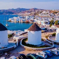 Μετέτρεψαν βίλα στη Μύκονο σε κλαμπ 