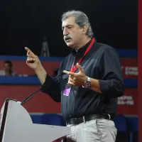 Συνέδριο ΣΥΡΙΖΑ, στο βήμα ο Παύλος Πολάκης μιλάει