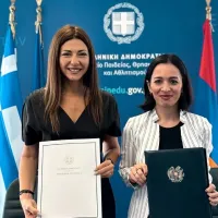 Ζαχαράκη: Πρόγραμμα συνεργασίας με Αρμενία