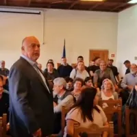 Ο δήμαρχος Βόλου στο Δημοτικό Συμβούλιο Βόλου