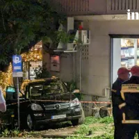 Τζιπ στο Κολωνάκι έπεσε πάνω σε κόσμο
