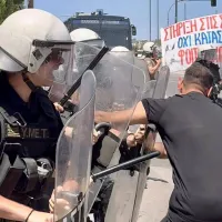 Επίθεση των ΜΑΤ στη Σύνοδο των Πρυτάνεων