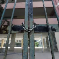 λουκέτο σε σχολείο
