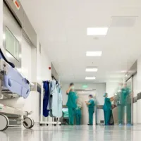 Διάδρομος νοσοκομείου με ράντζο