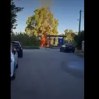 Φωτιά στον προαστιακό στην Πάτρα