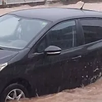 Πλημμύρισαν δρόμοι σε Αιτωλικό και Κατοχή: Ακαθάριστα φρεάτια καταγγέλλουν οι κάτοικοι - Δείτε φωτογραφίες