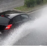 Οδήγηση στη βροχή