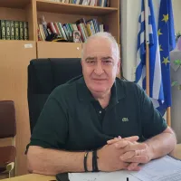 παπαδομαρκάκης