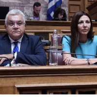 η υπουργός Παιδείας Σοφία Ζαχαράκη και ο υφυπουργός Παιδείας, Νίκος Παπαϊωάννου