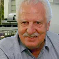 λαμπρινός