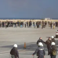 Αγρότες μπλόκαραν τον αεροδιάδρομο του αεροδρομίου Ηρακλείου